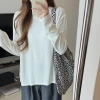 Soft and glutinous knitted sweater for women's early autumn, a new laid-back style, loose and versatile, slimming round-neck long-sleeved knitted top T-shirt Application Scenario